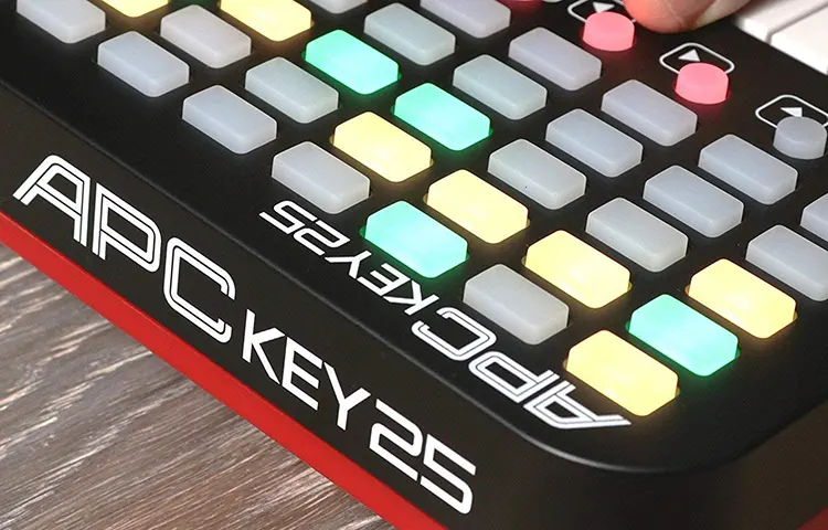 AKAI APC Key 25