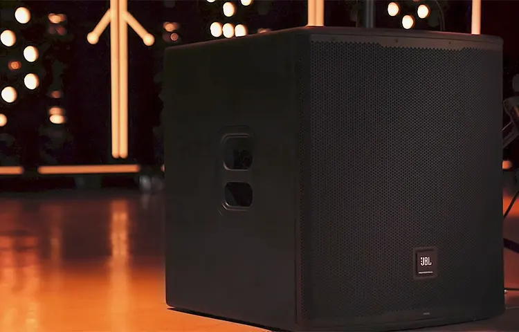 JBL EON 718S