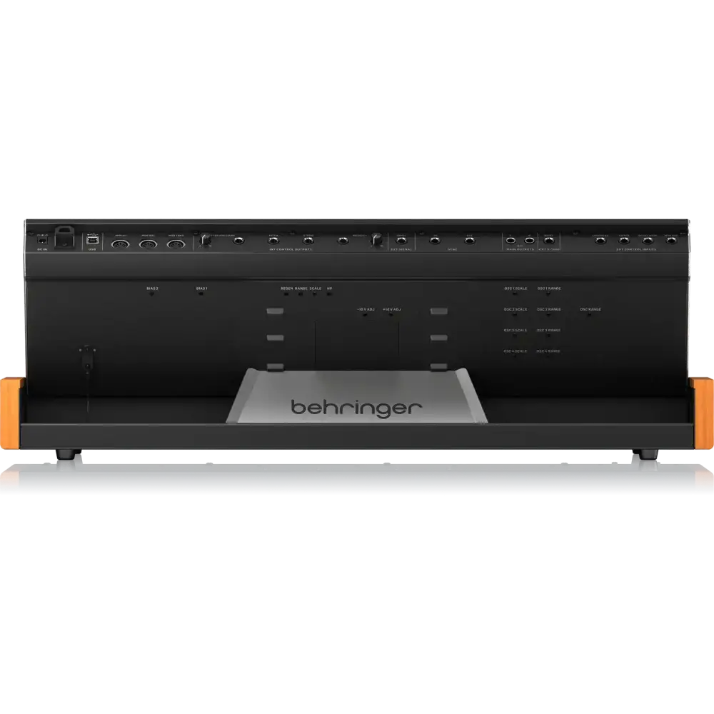 Behringer POLY D Analog Synthesizer