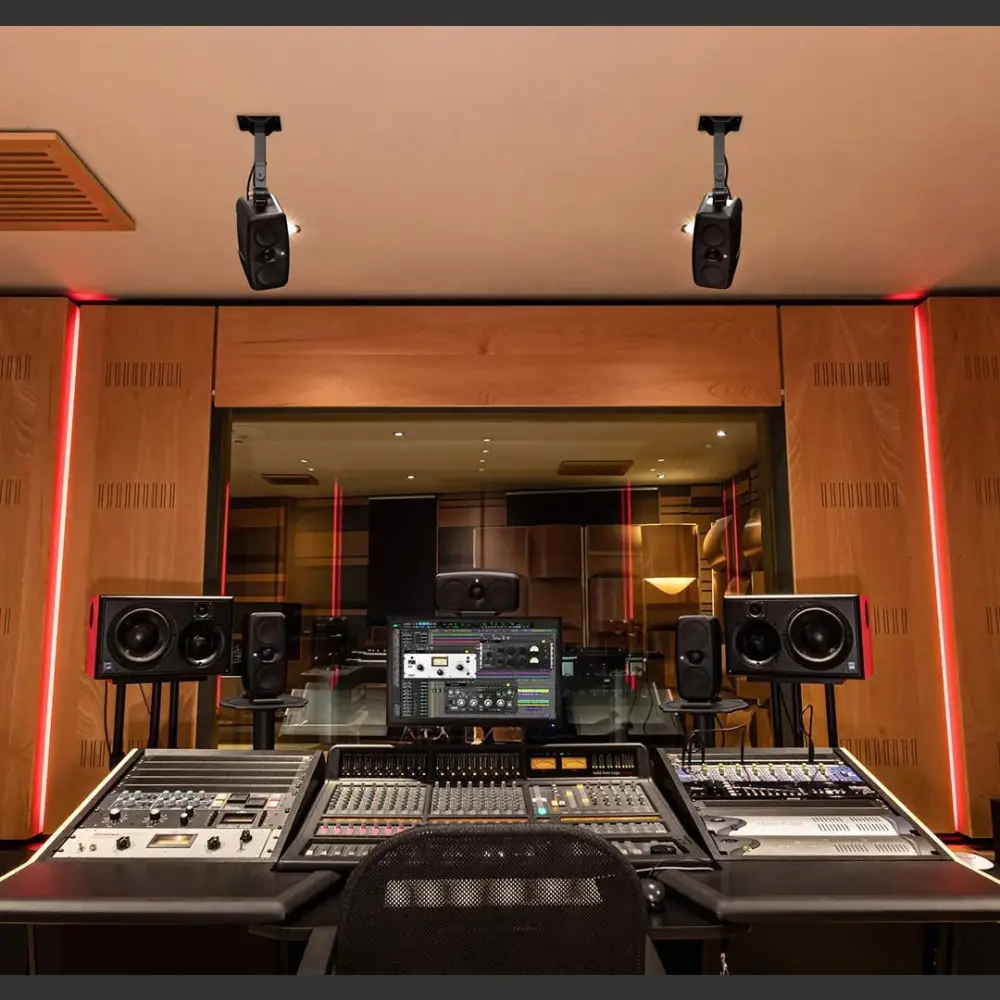 IK Multimedia iLoud MTM Immersive Bundle 11