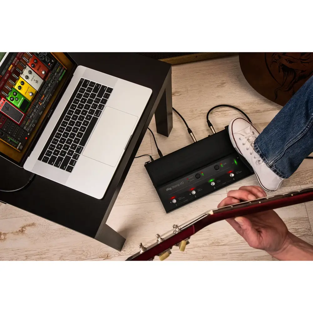 IK Multimedia iRig Stomp I/O Ses Gitar Pedalı