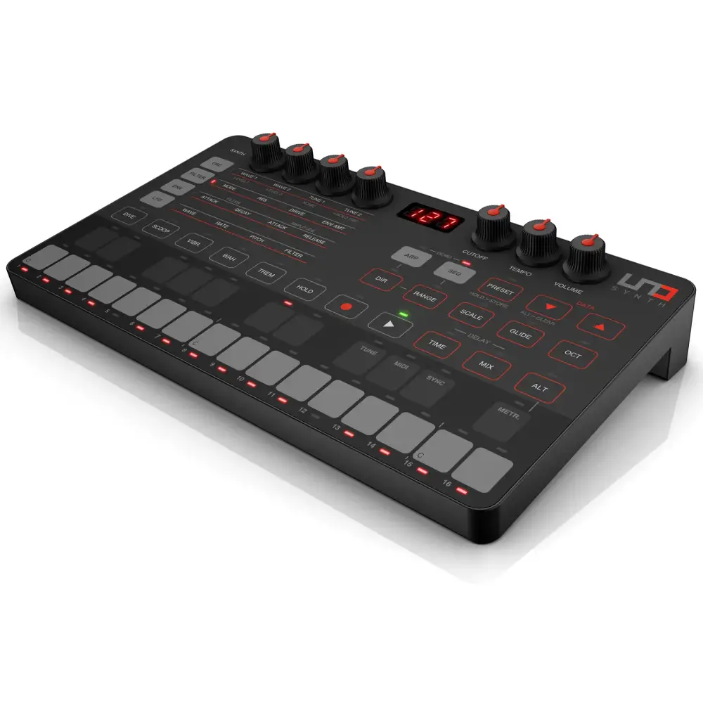 IK Multimedia Uno Synth Analog Synthesizer