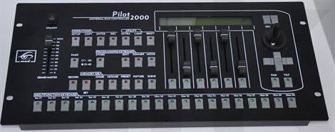 MAD PILOT 2000 512 Kanal DMX Control Masası