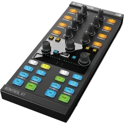 Native Instruments Traktor Kontrol X1 MK2 - Thumbnail