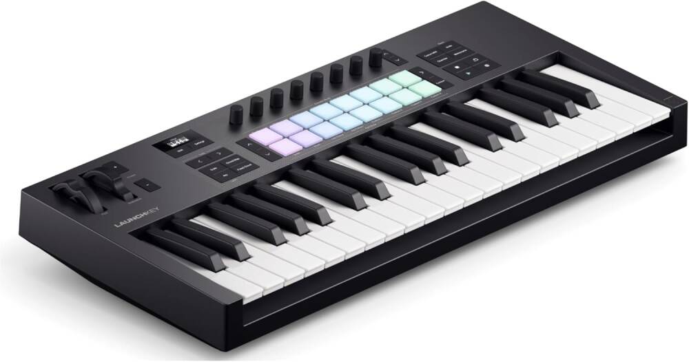 Novation Launchkey 37 MK4 Midi Klavye