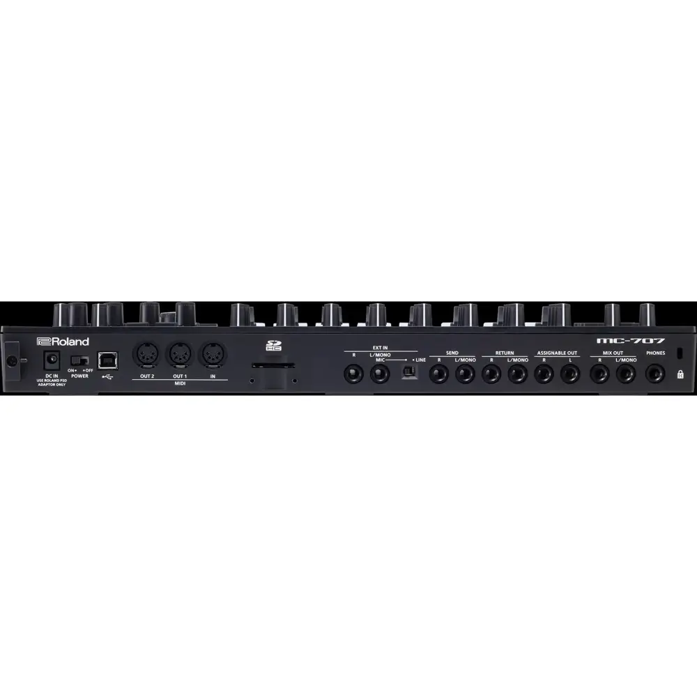 ROLAND MC-707 Groovebox