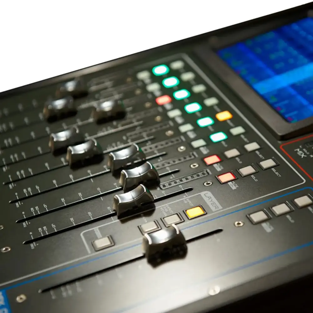 Studiomaster digiLivE16P