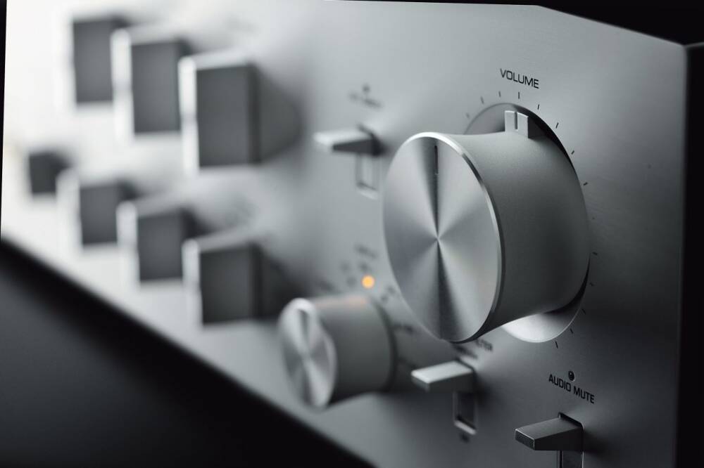 YAMAHA C-5000 Pre Amplifikatör